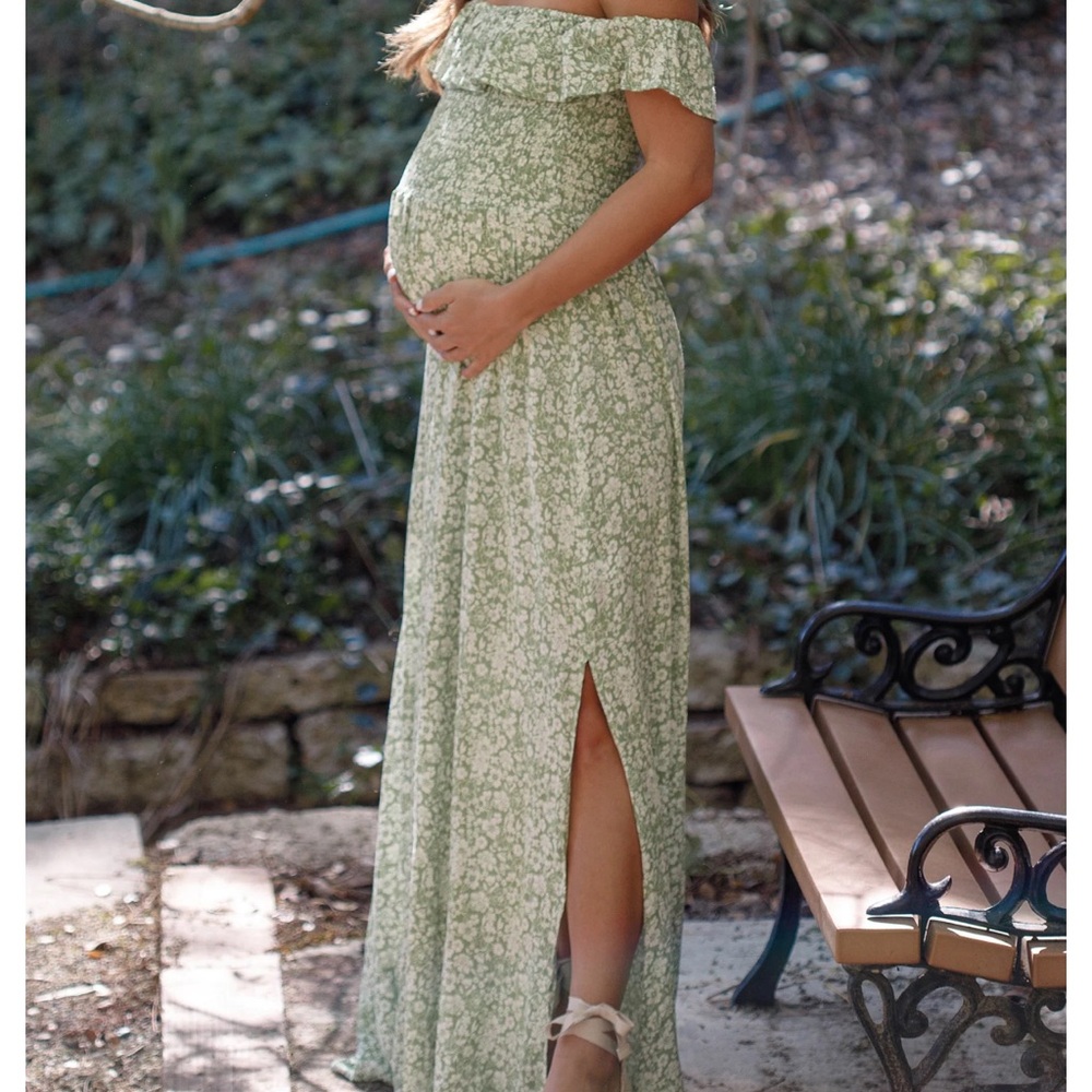 Promesa Light Green Floral Off-Shoulder Maxi Dress